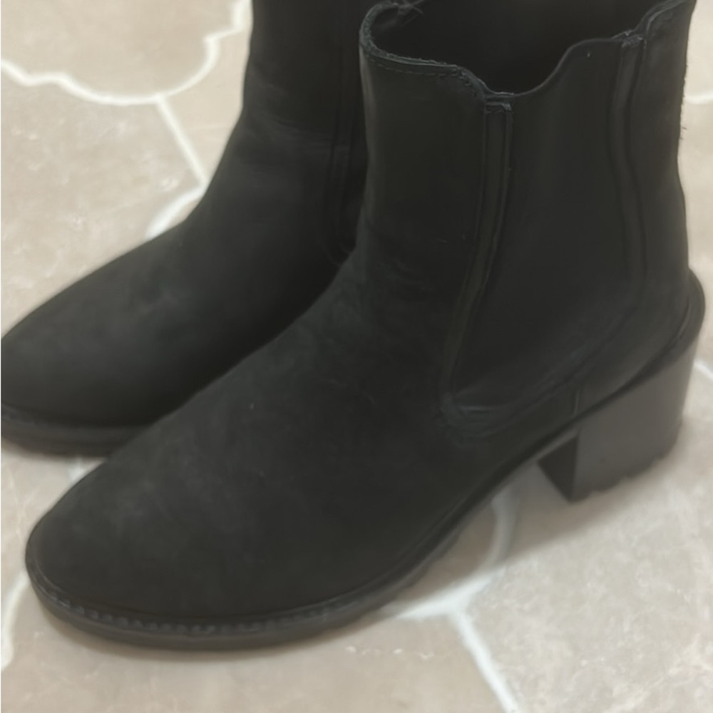 Thursday Boot Company Black Ankle Chelsea Boots